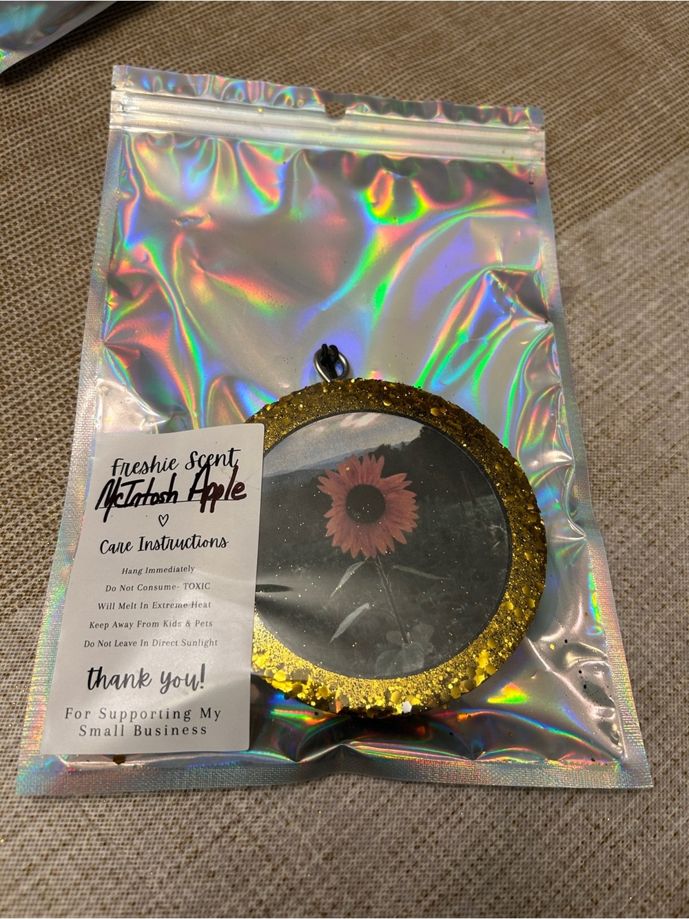 Handmade Gold Glitter Sunflower Hanging Air Freshener - MacIntosh Apple Scent